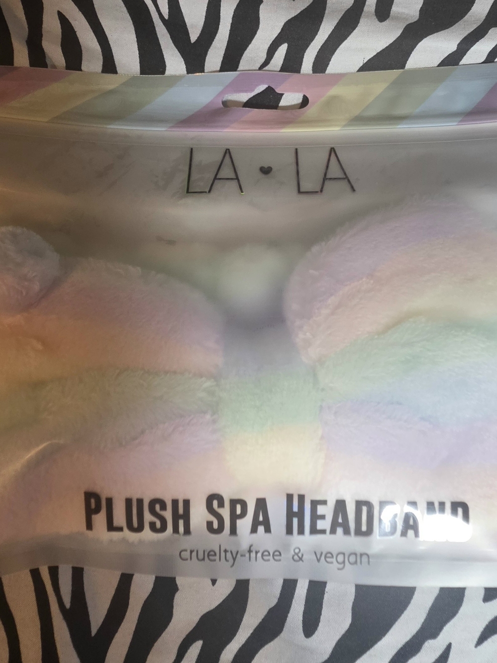 NWOT La LA Plush Spa Headband